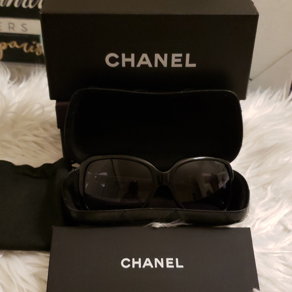 Chanel Sunglass white Cc Logo - Picture 4 of 11